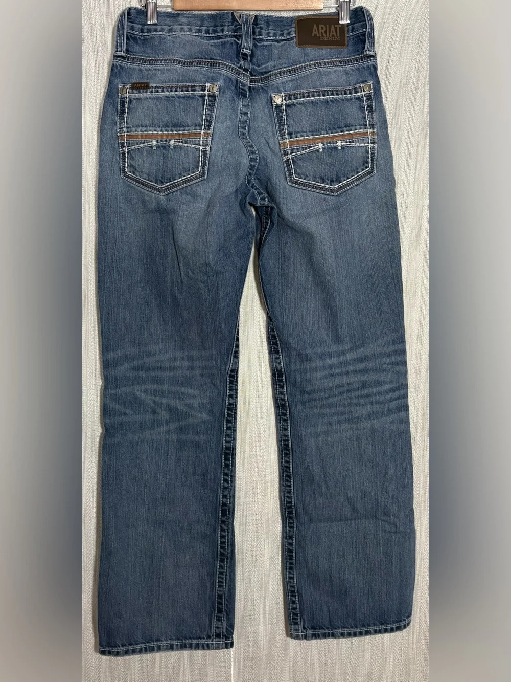 Ariat Men's Straight Jeans in Distressed Blue Wash - Picture 3 of 4
